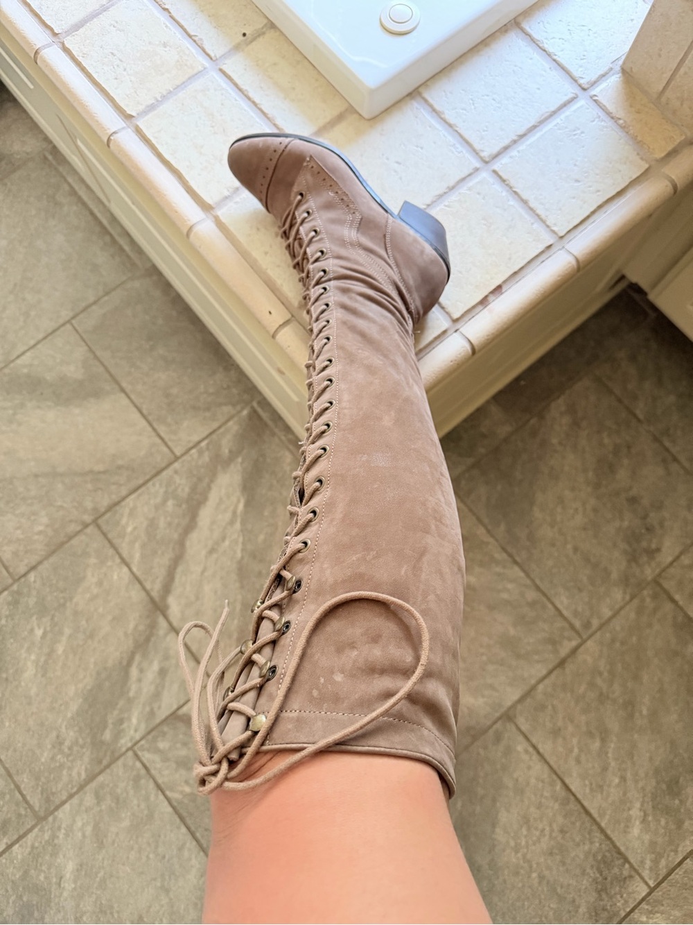 Jeffrey Campbell 9 100% Leather Boots